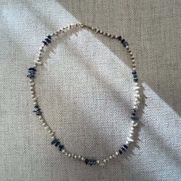 Vintage Blue & White Shell Bead Necklace Gold Tone Spacer Beads 15.5g 24” - Picture 6 of 10